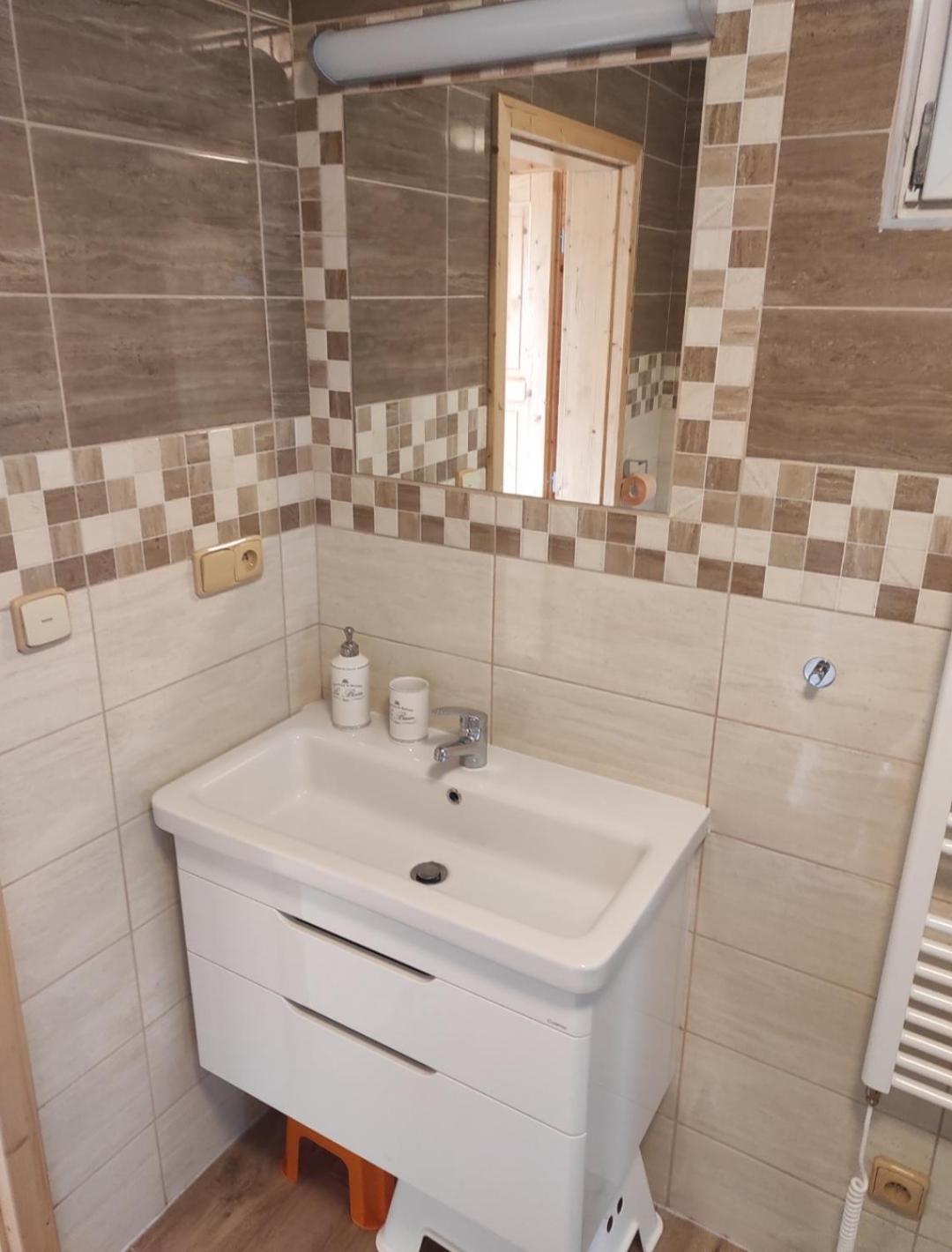 Vakantiehuis Apartmanova Secanda S Bazenem, U Secske Prehrady *