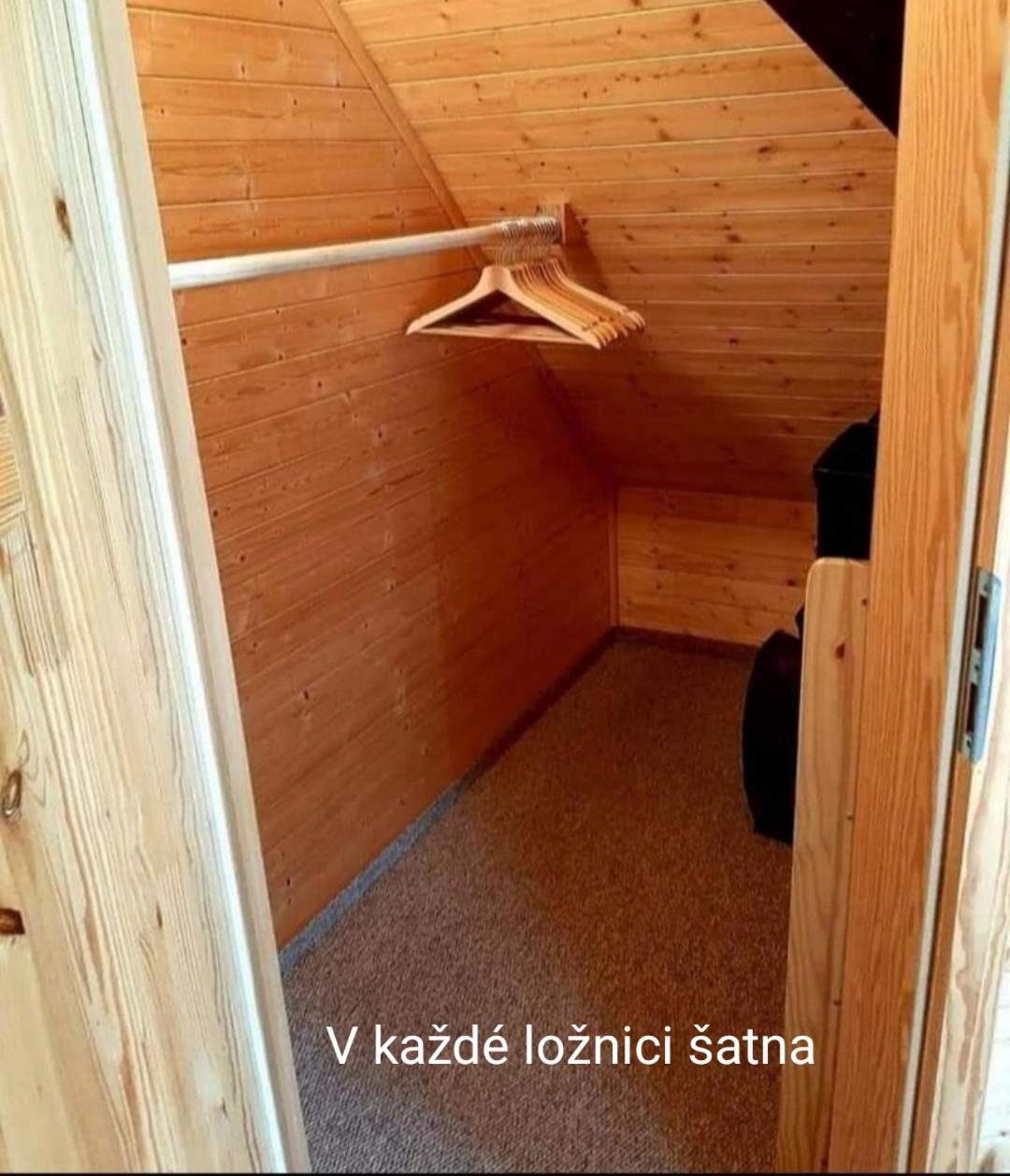 Apartmanova Secanda S Bazenem, U Secske Prehrady Holiday home Sec