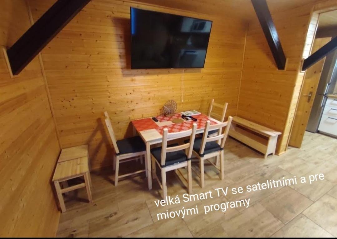 Apartmanova Secanda S Bazenem, U Secske Prehrady Holiday home