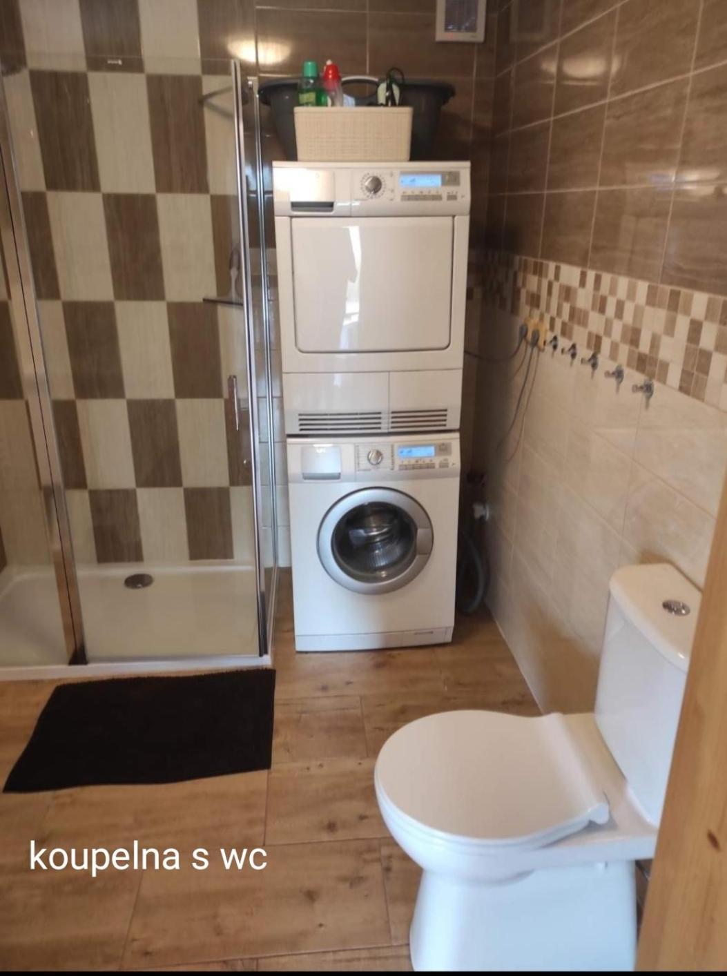 Apartmanova Secanda S Bazenem, U Secske Prehrady Vakantiehuis Seč